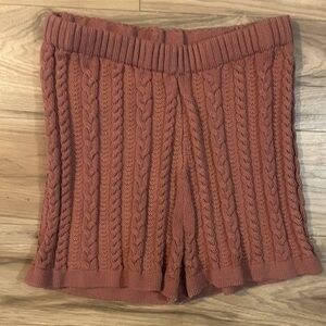 Women's Cable Knit Shorts in Rust/Pink